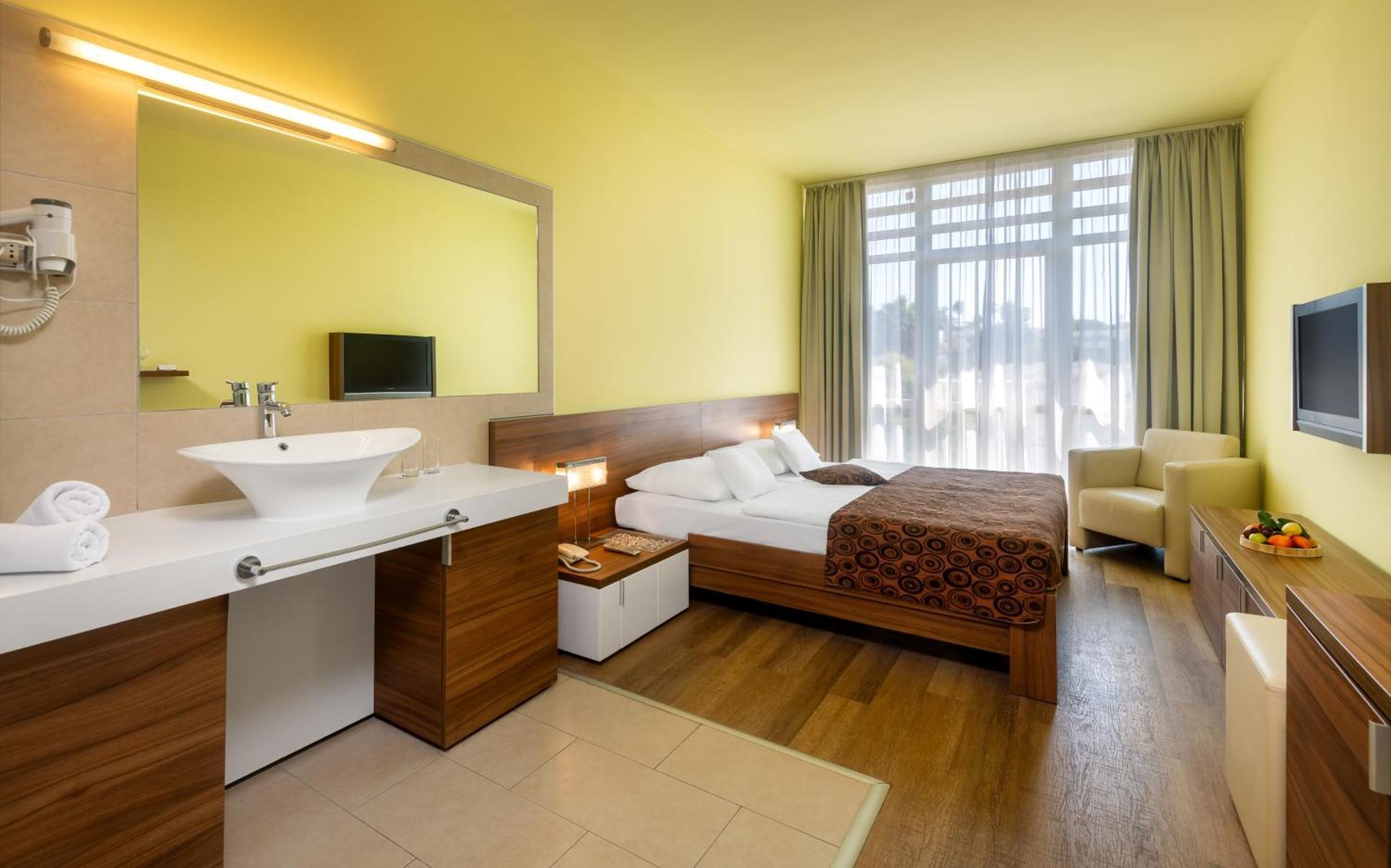 Hunguest Hotel Sun Resort Herceg Novi Exterior photo